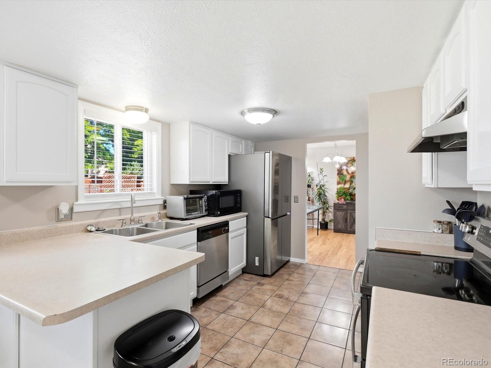 MLS Image #3 for 4391 s estes street,littleton, Colorado