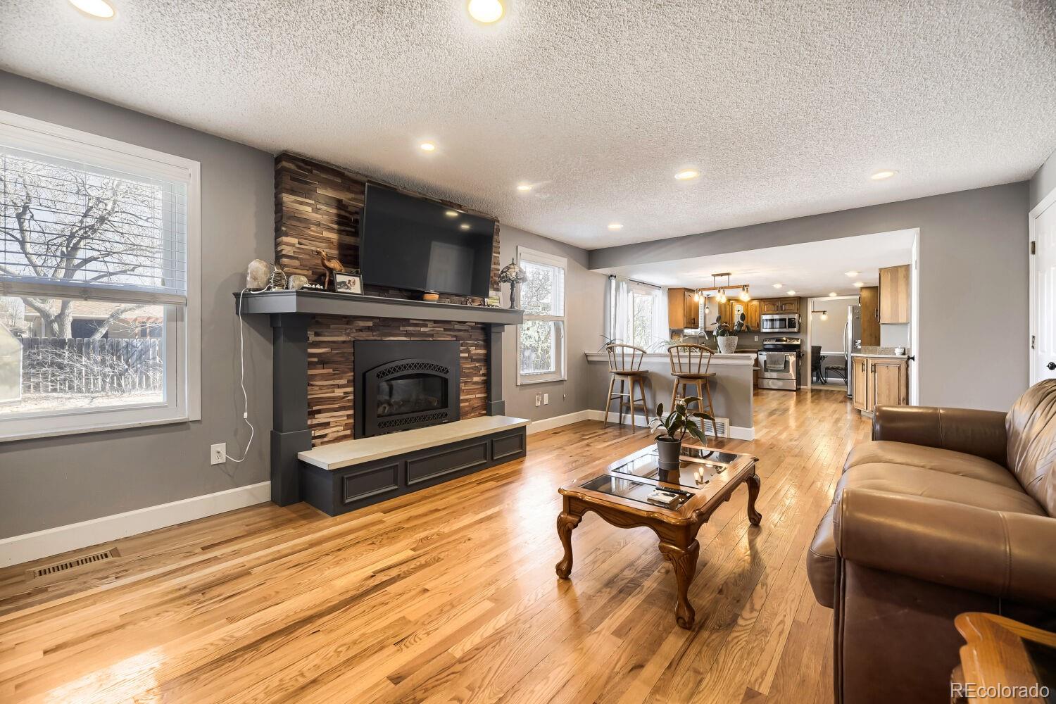 MLS Image #4 for 8330  garland drive,arvada, Colorado