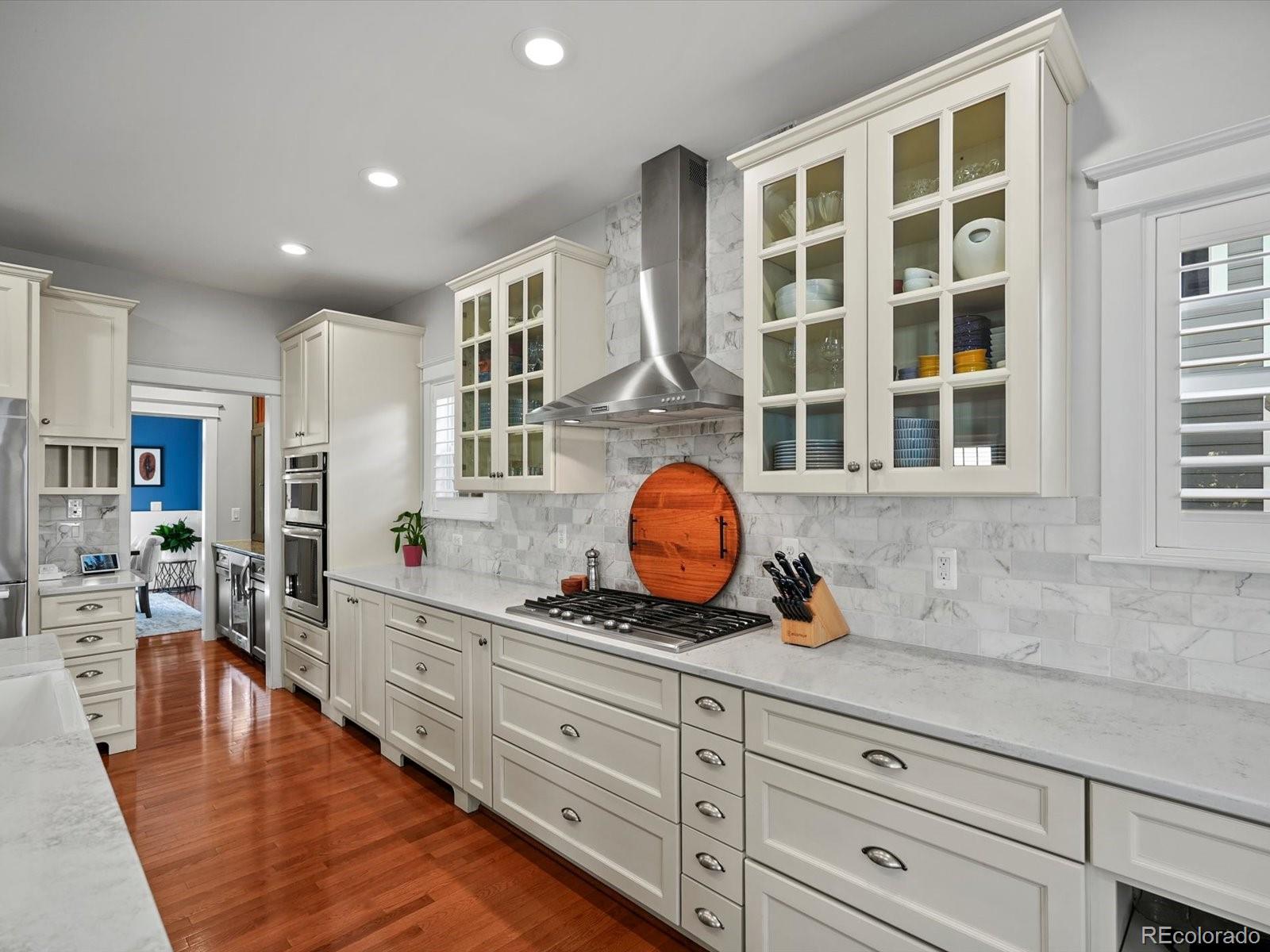 MLS Image #11 for 8151 e 33rd avenue,denver, Colorado
