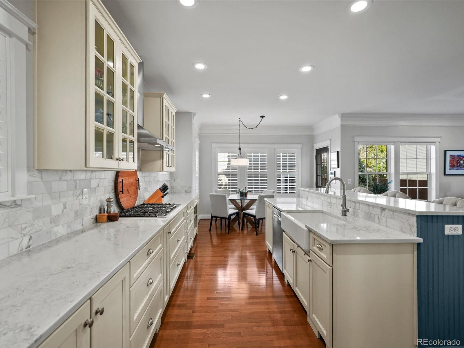 MLS Image #13 for 8151 e 33rd avenue,denver, Colorado
