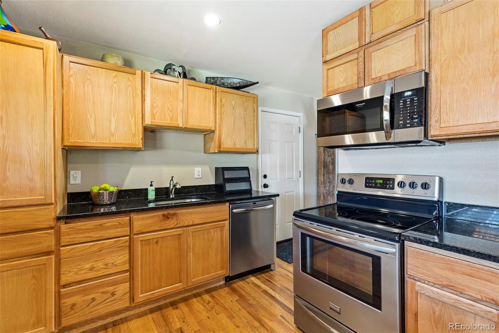 MLS Image #16 for 2242 s meade street,denver, Colorado