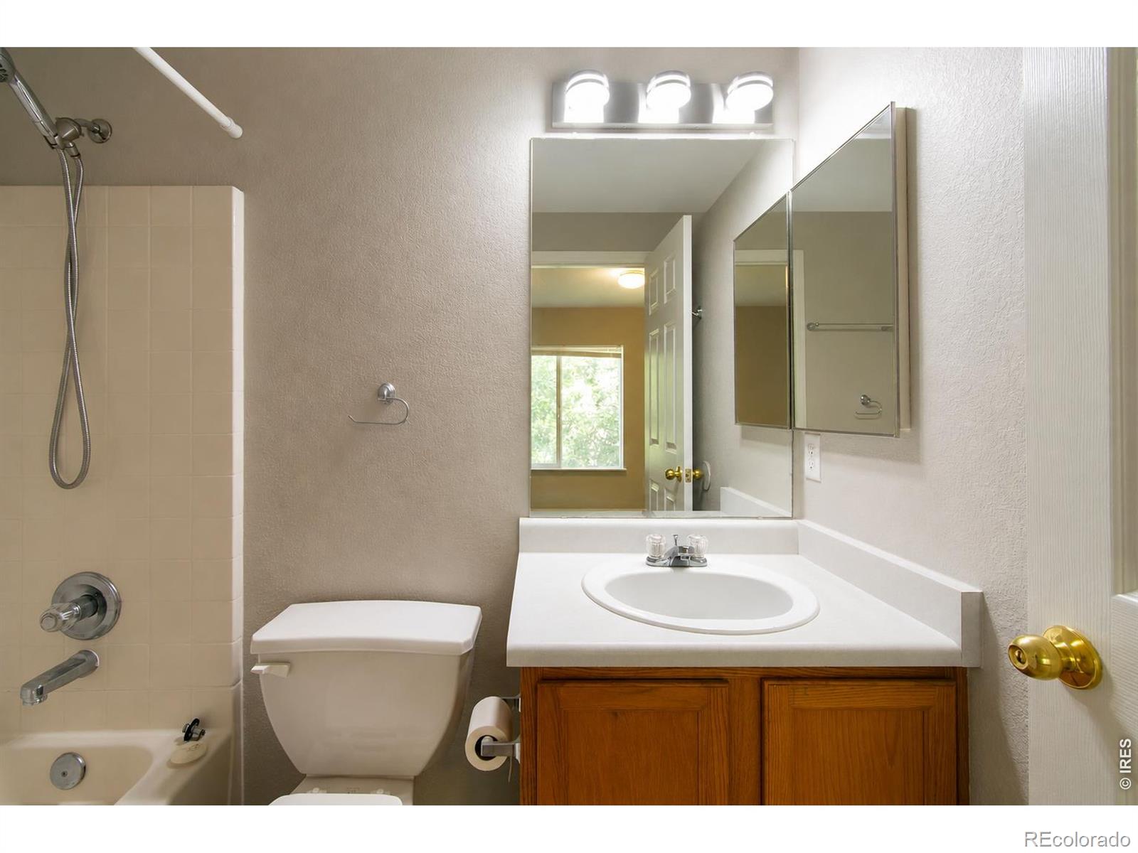 MLS Image #14 for 3326  warren farm drive,fort collins, Colorado