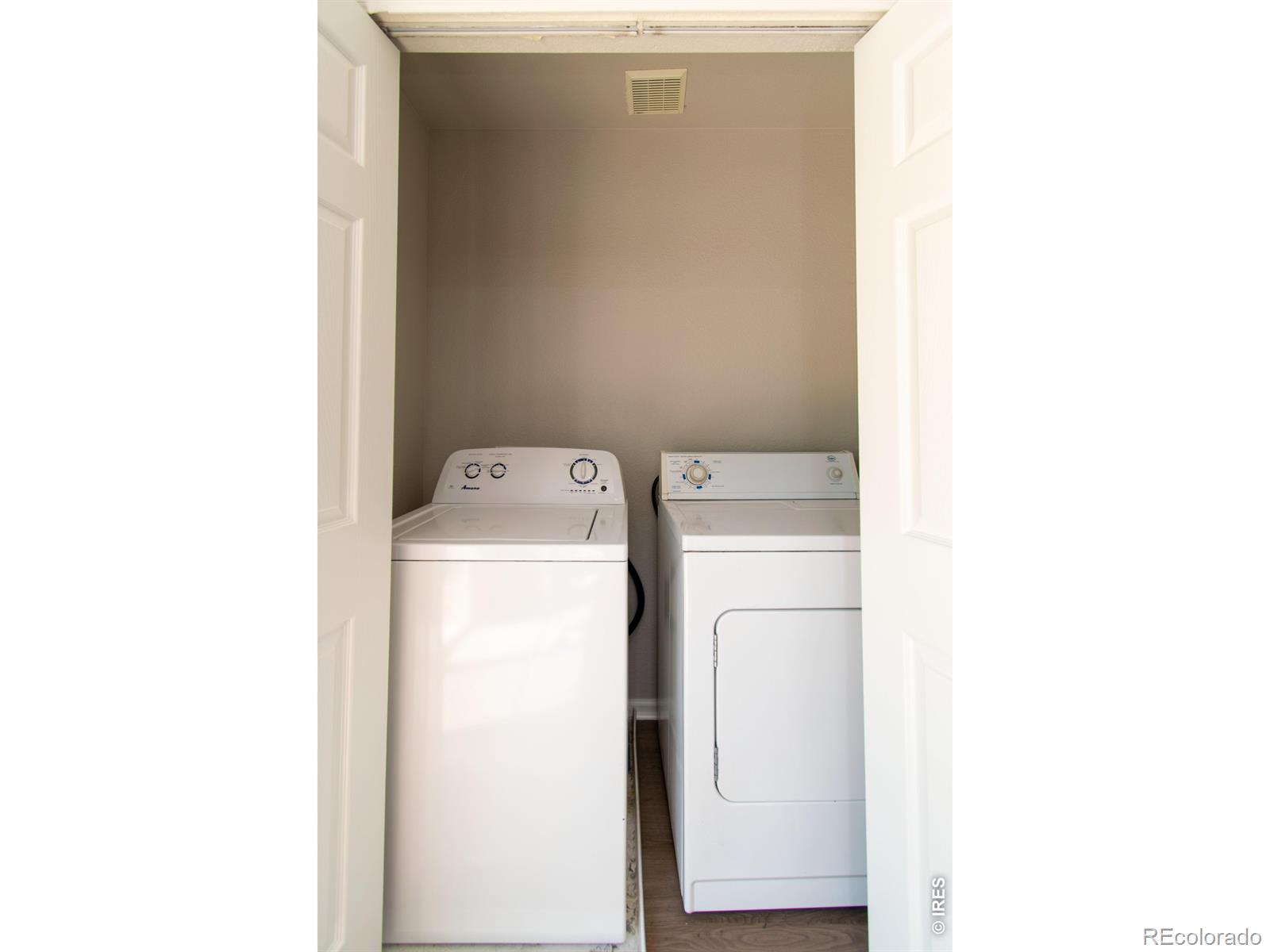 MLS Image #28 for 3326  warren farm drive,fort collins, Colorado
