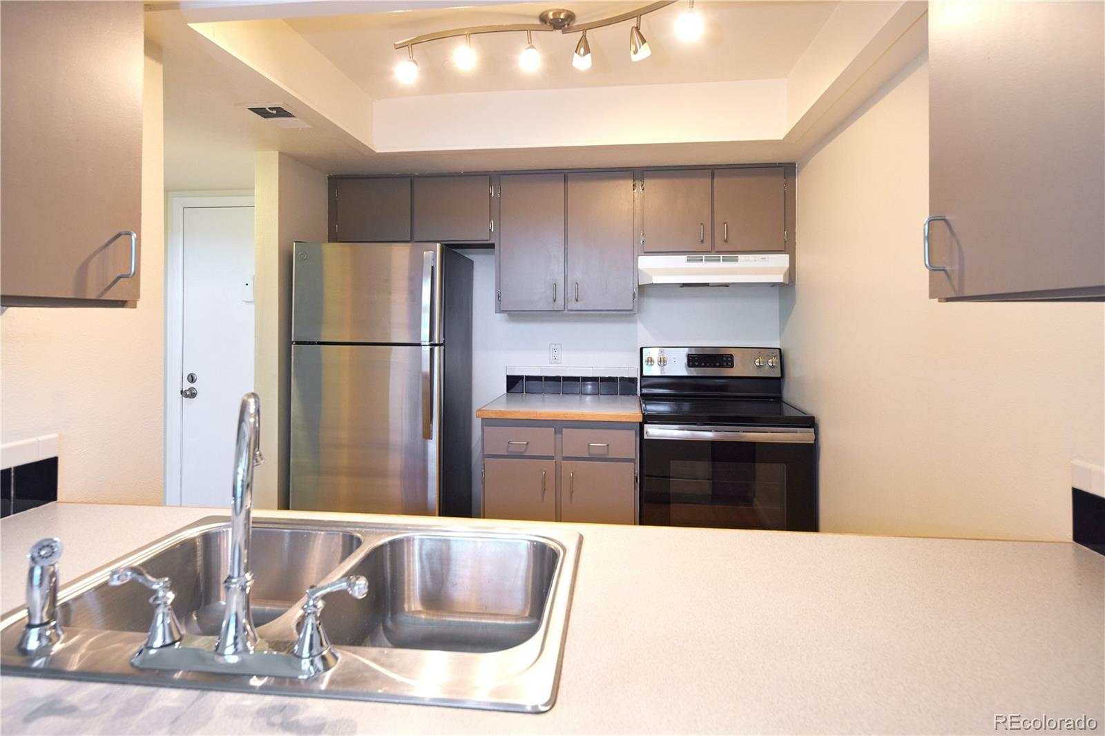 MLS Image #10 for 14110 e temple drive,aurora, Colorado