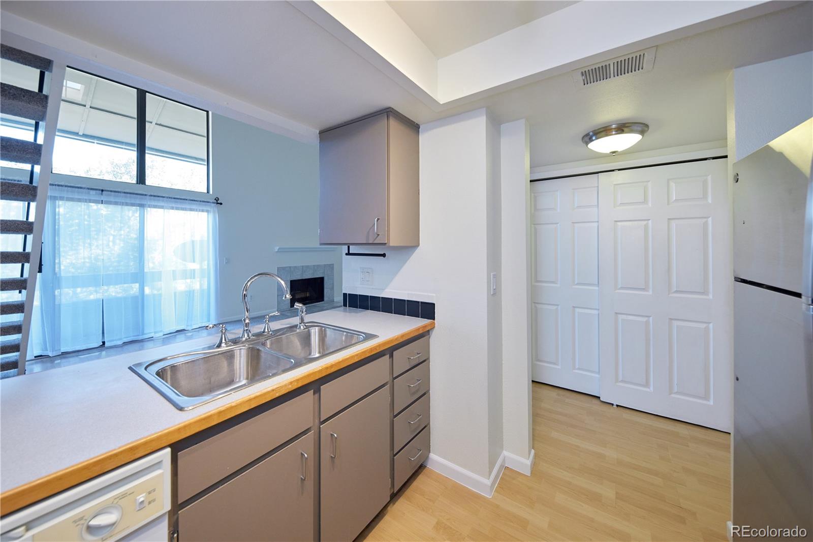MLS Image #12 for 14110 e temple drive,aurora, Colorado
