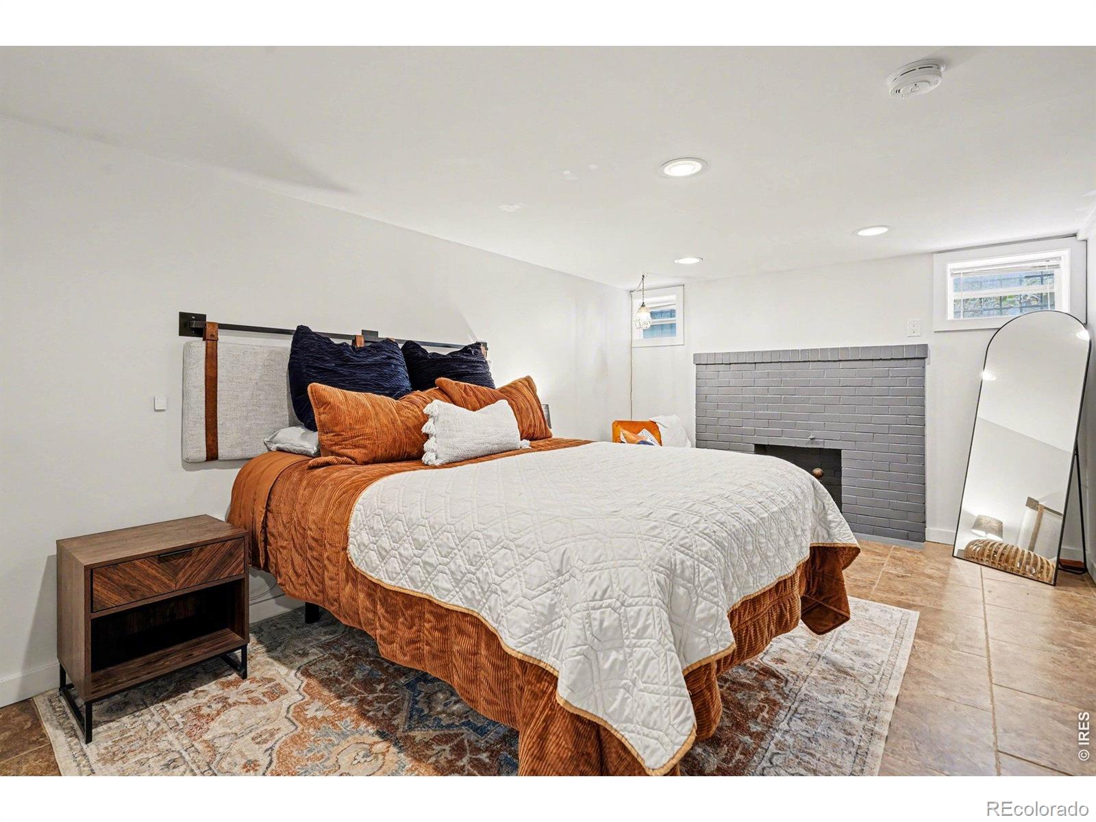 MLS Image #19 for 3411 n vine street,denver, Colorado
