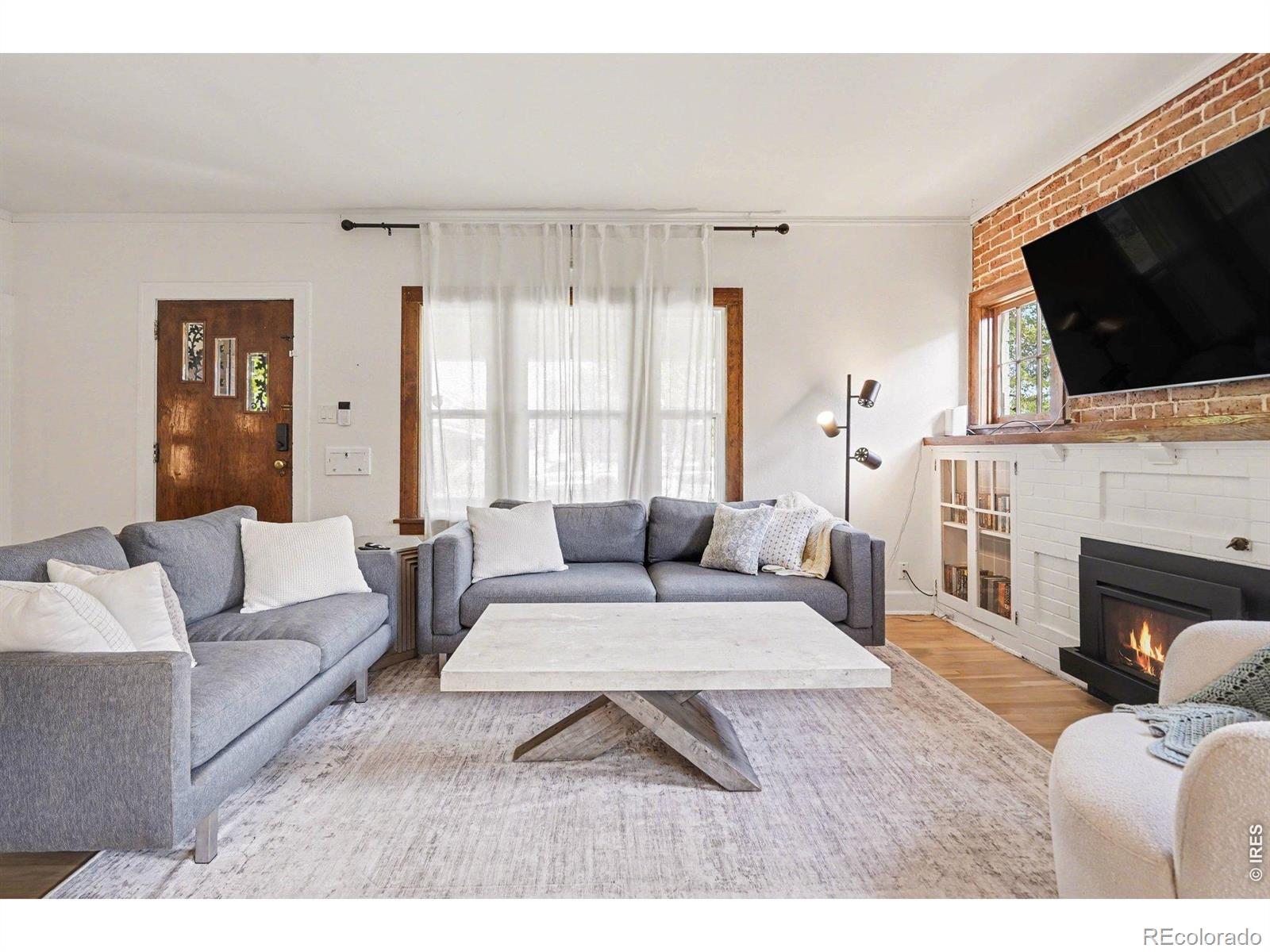 MLS Image #3 for 3411 n vine street,denver, Colorado