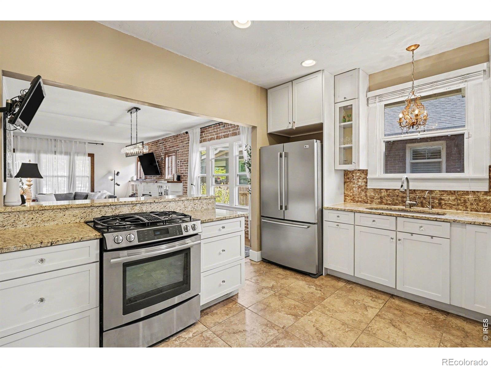 MLS Image #7 for 3411 n vine street,denver, Colorado