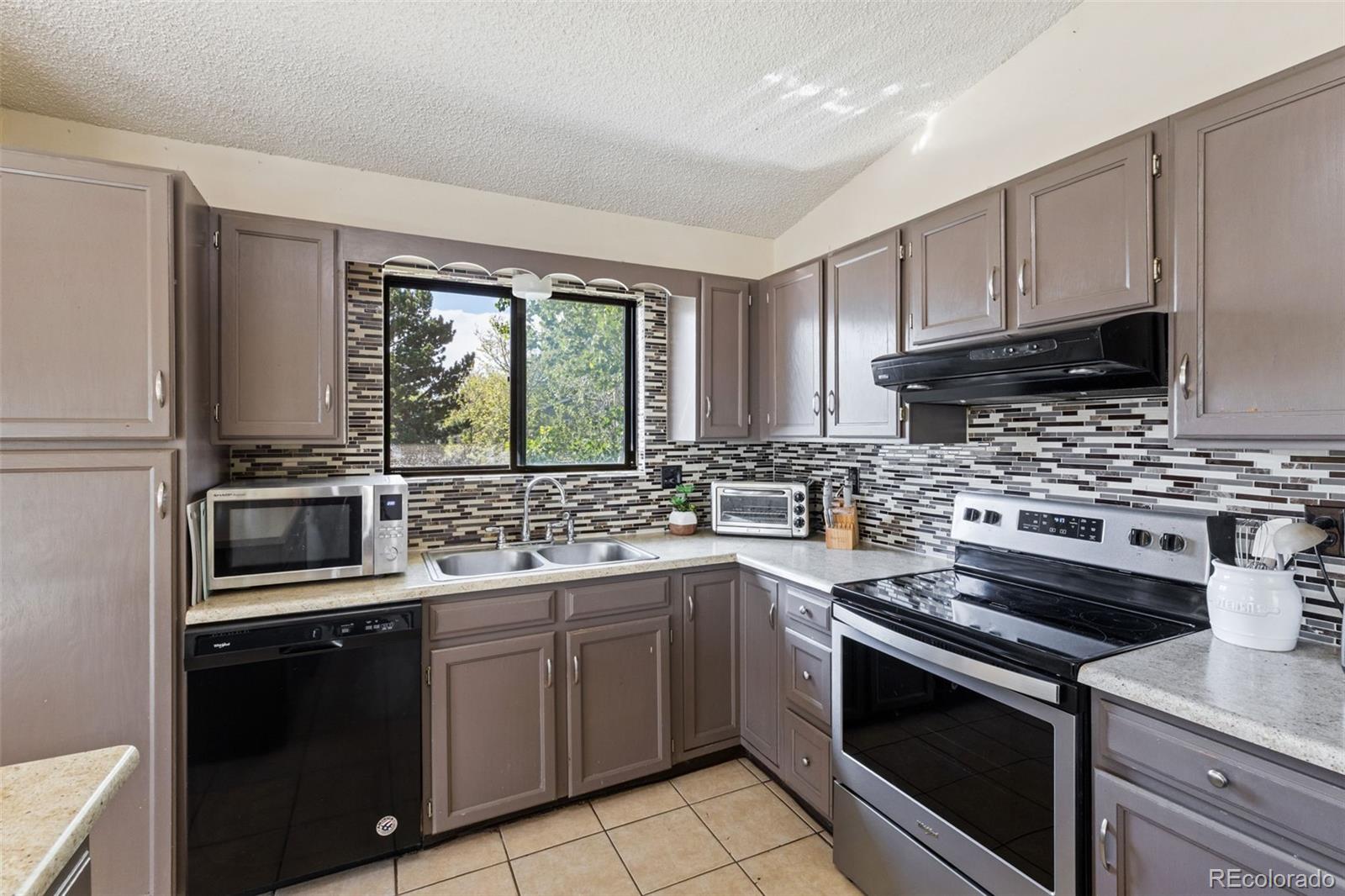 MLS Image #19 for 4990  wood brook court,colorado springs, Colorado