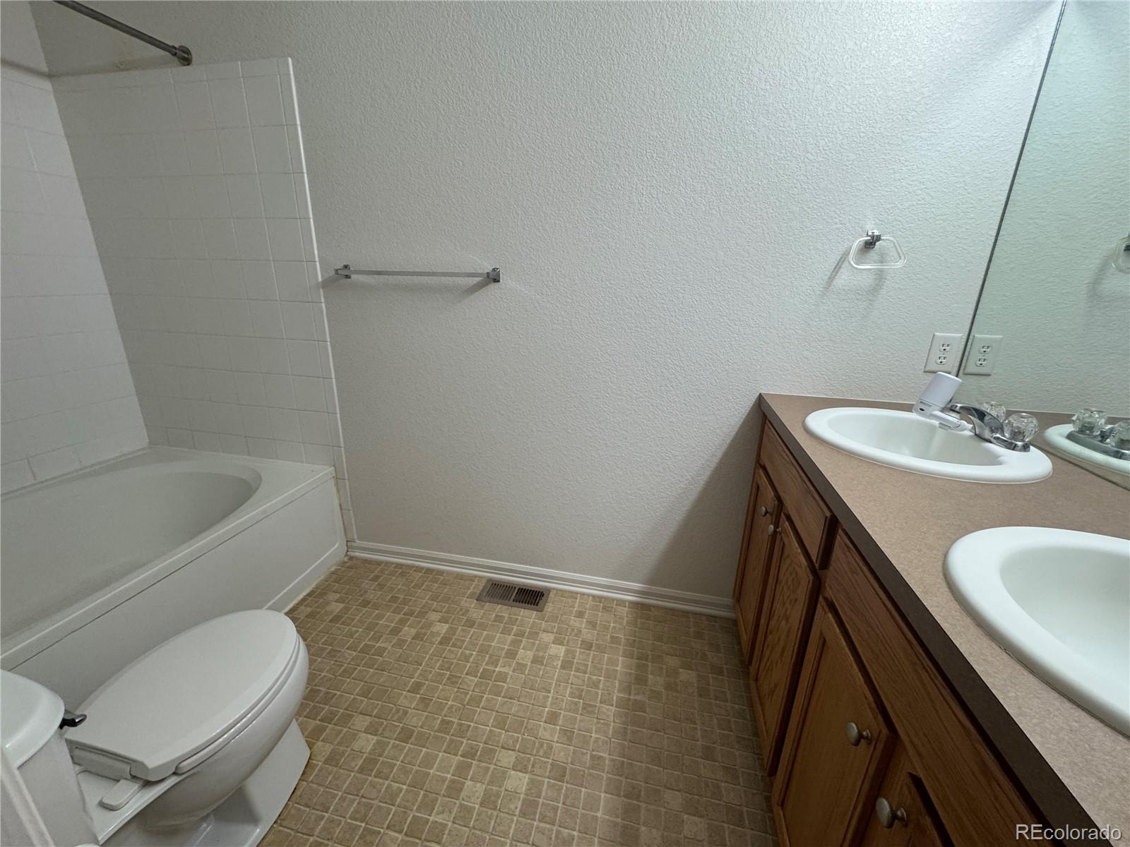 MLS Image #17 for 15612 e 96th way 30b,commerce city, Colorado