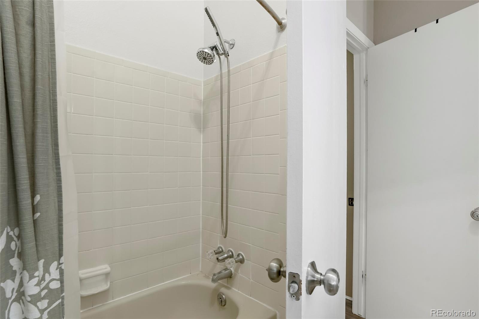 MLS Image #16 for 1110 s waco street d,aurora, Colorado