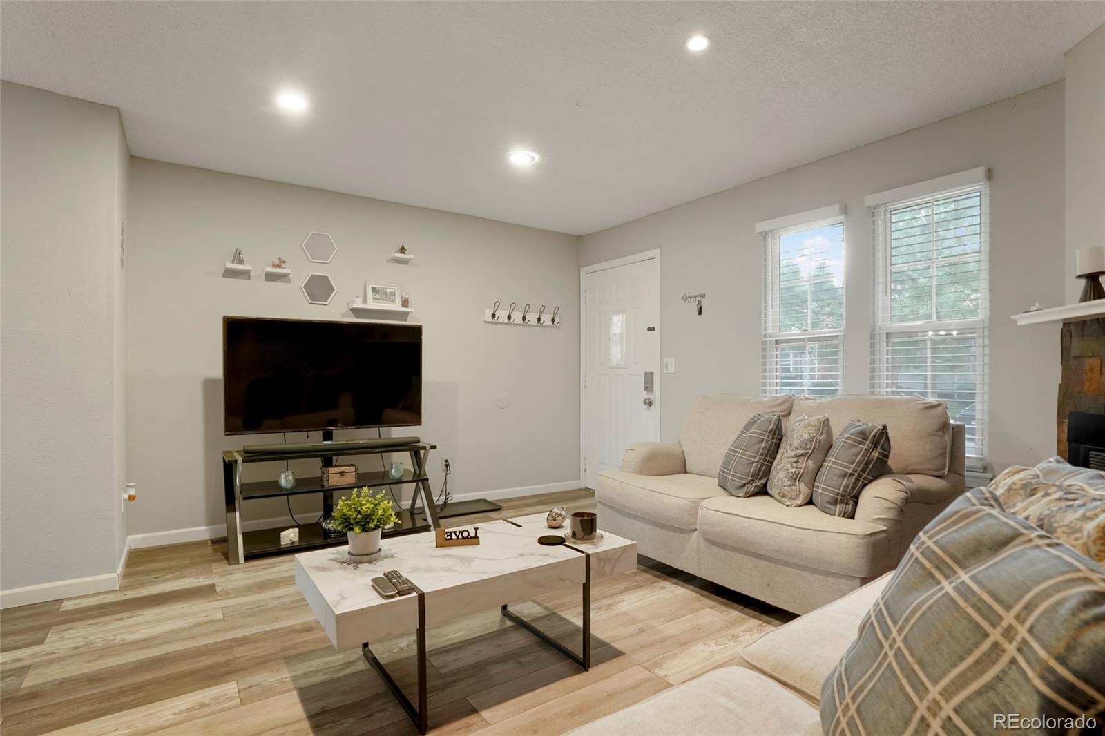 MLS Image #5 for 1110 s waco street d,aurora, Colorado