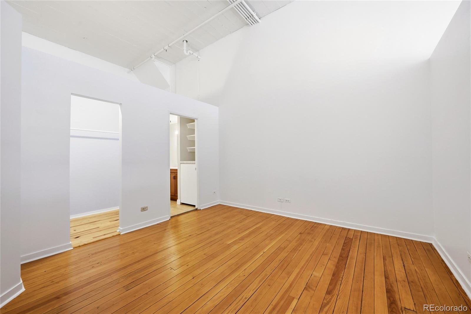 MLS Image #11 for 720  16th street,denver, Colorado