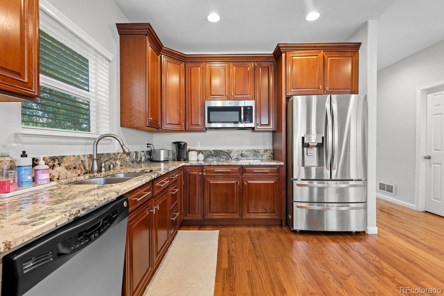 MLS Image #12 for 1017 s krameria street,denver, Colorado