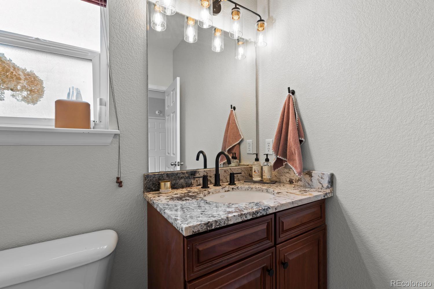 MLS Image #26 for 1017 s krameria street,denver, Colorado