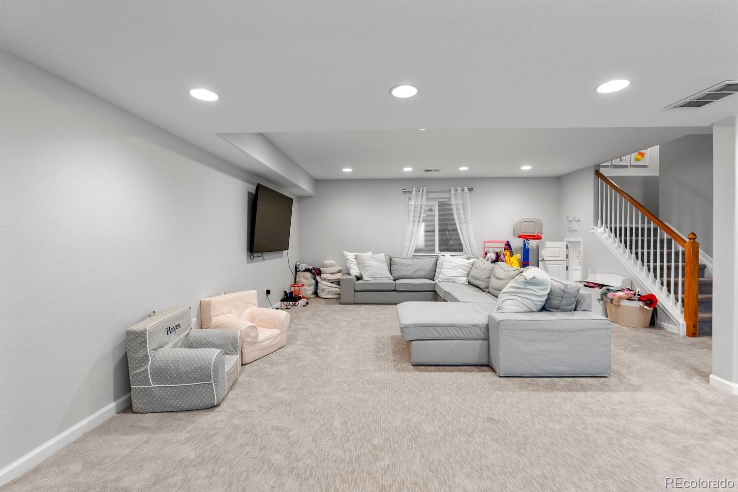MLS Image #28 for 1017 s krameria street,denver, Colorado