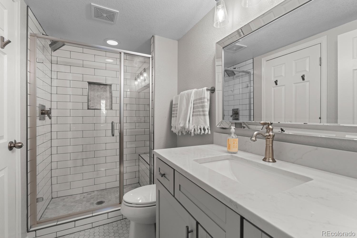 MLS Image #31 for 1017 s krameria street,denver, Colorado
