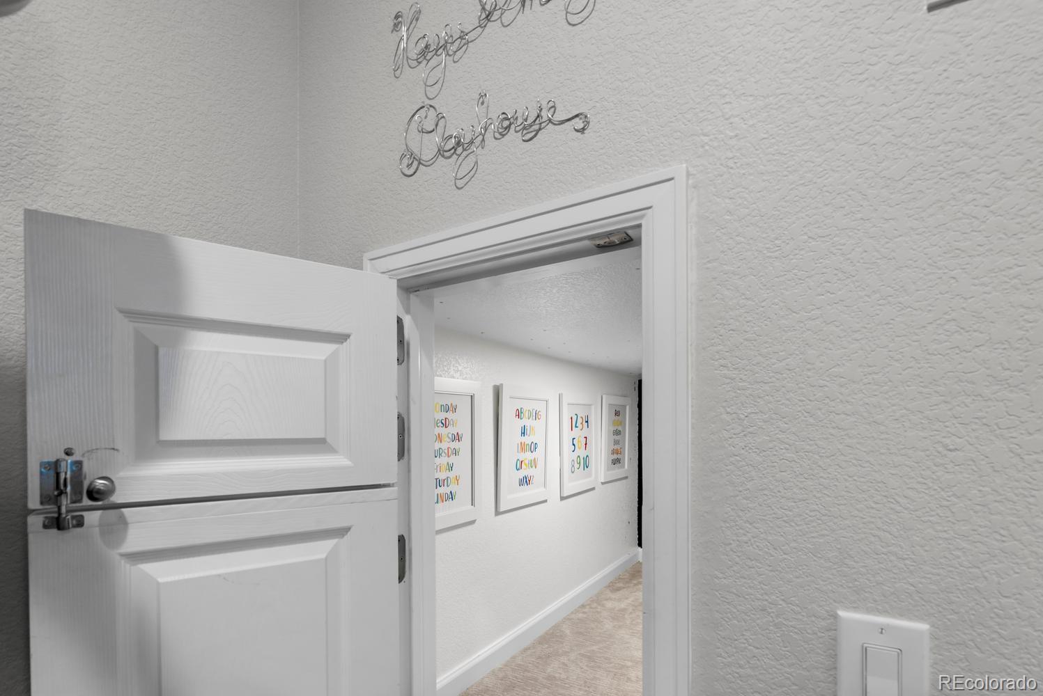 MLS Image #33 for 1017 s krameria street,denver, Colorado