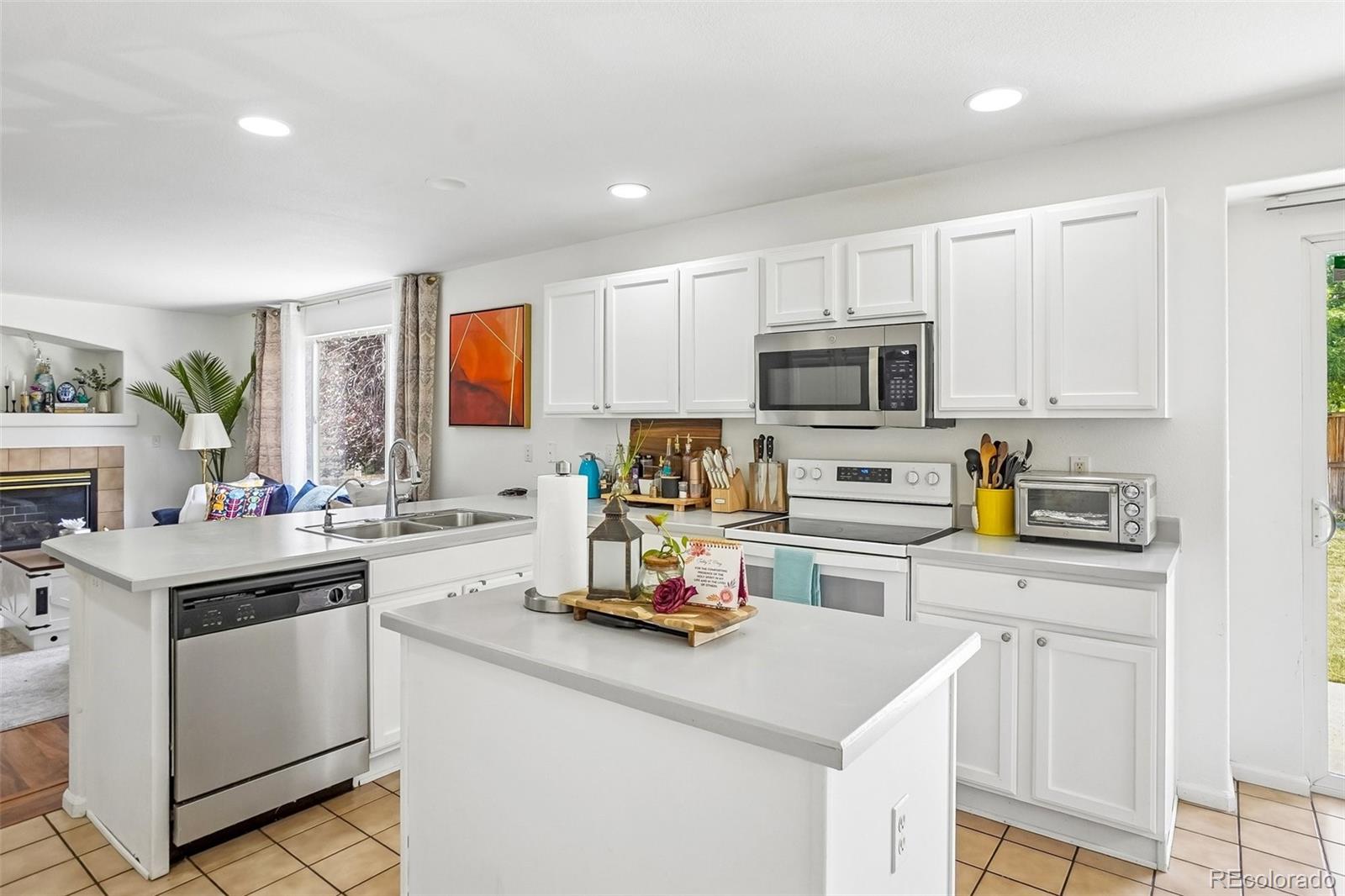 MLS Image #10 for 20401 e chenango place,aurora, Colorado