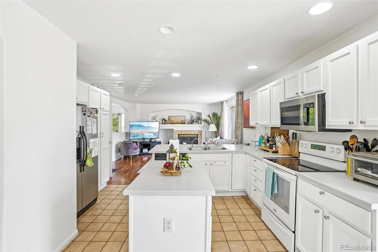 MLS Image #11 for 20401 e chenango place,aurora, Colorado
