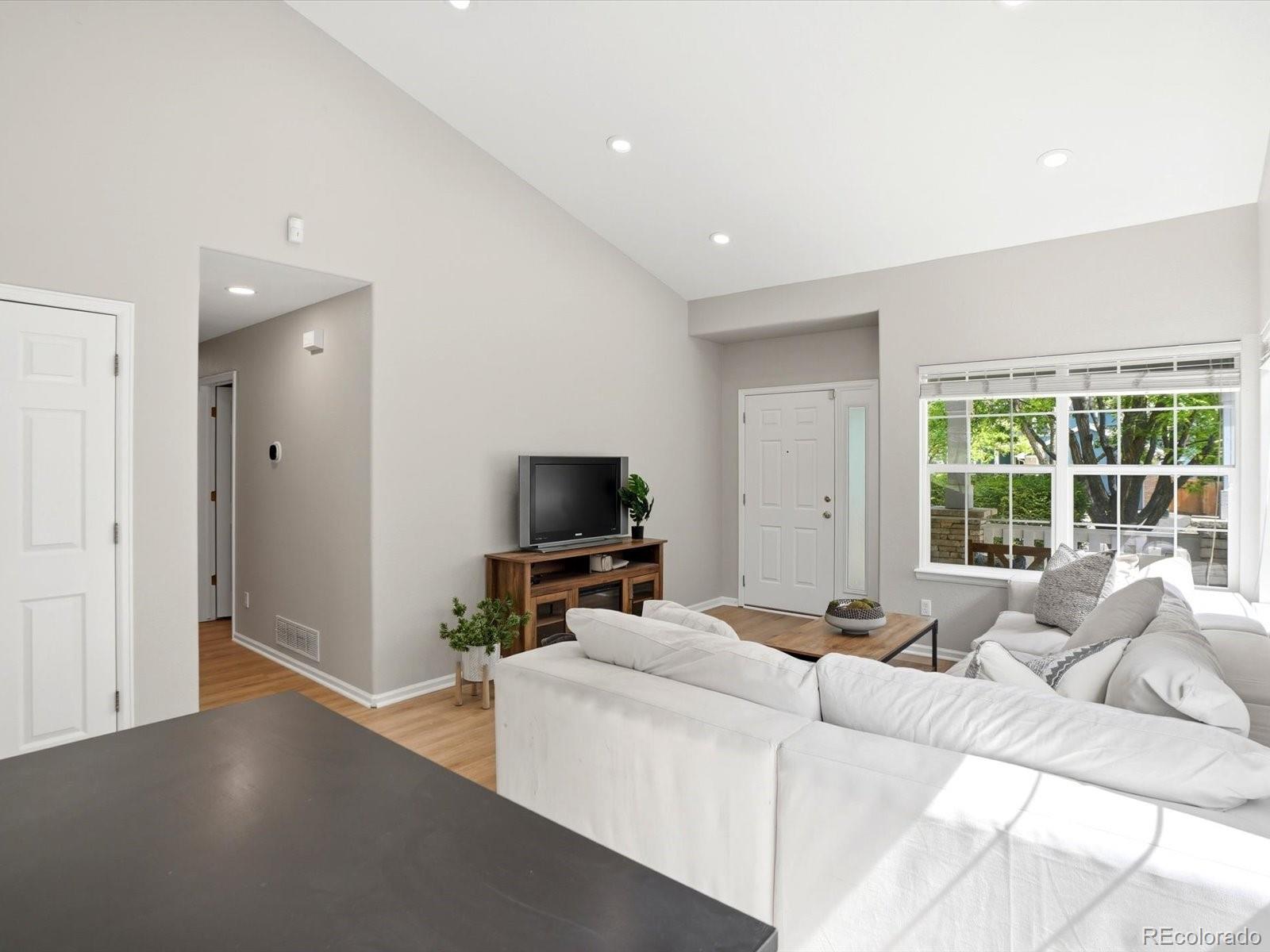 MLS Image #15 for 6054 w prentice avenue,littleton, Colorado