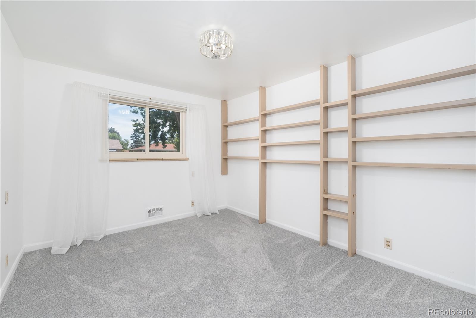 MLS Image #19 for 465 s eliot street,denver, Colorado