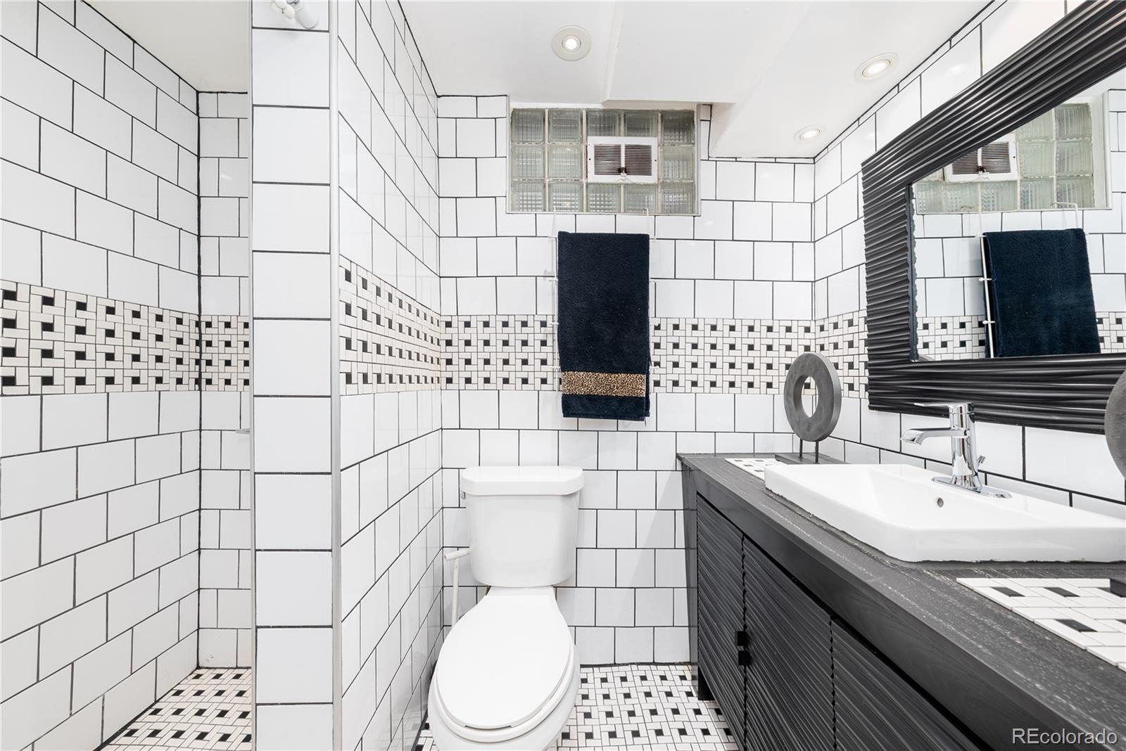 MLS Image #24 for 465 s eliot street,denver, Colorado