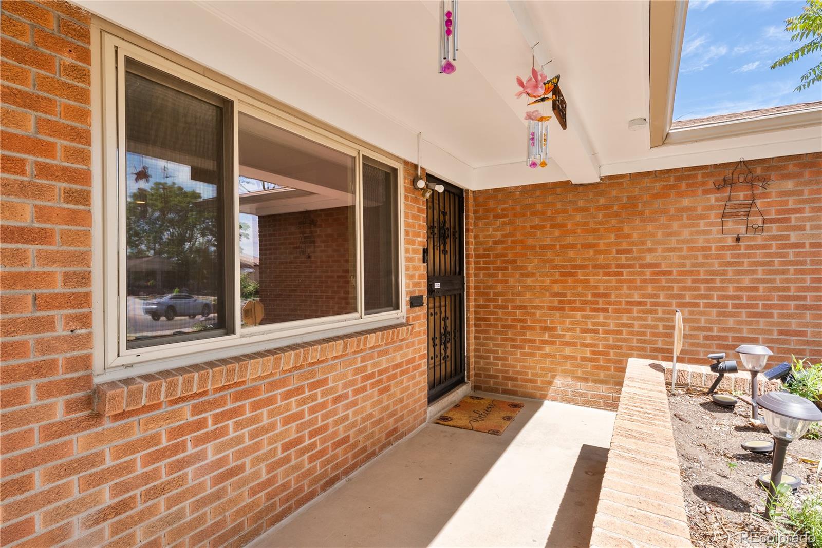 MLS Image #5 for 465 s eliot street,denver, Colorado