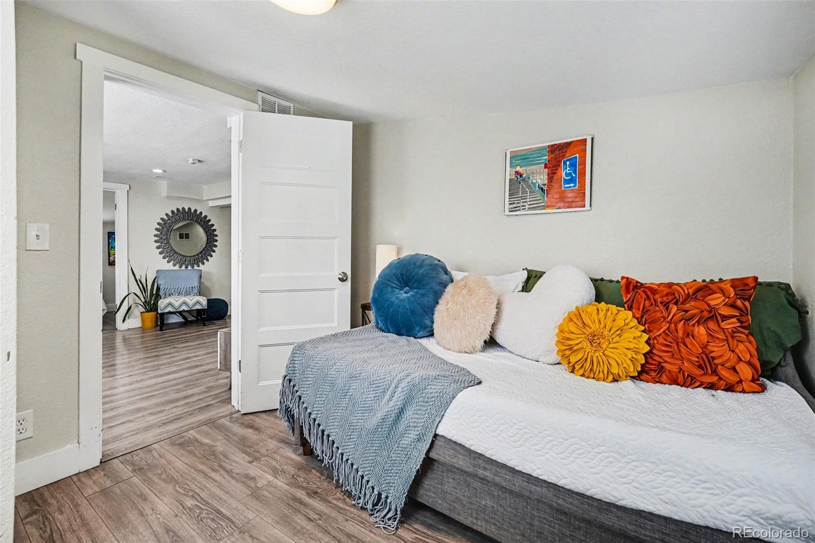 MLS Image #19 for 624  stuart street,denver, Colorado