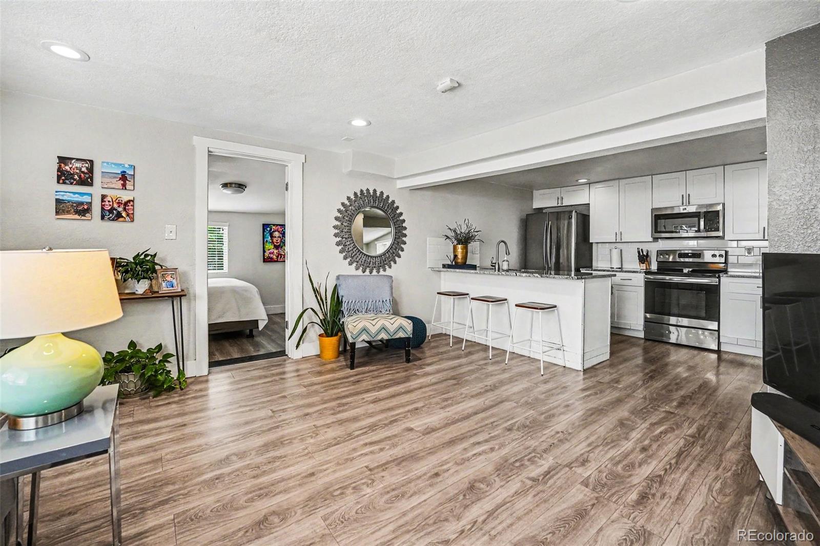 MLS Image #2 for 624  stuart street,denver, Colorado