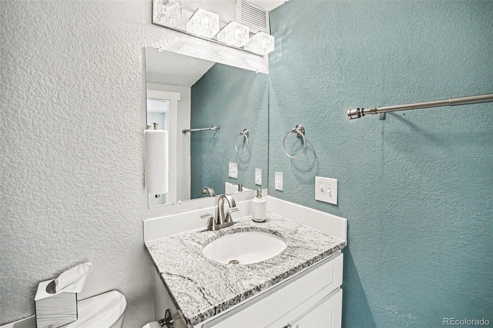 MLS Image #21 for 624  stuart street,denver, Colorado