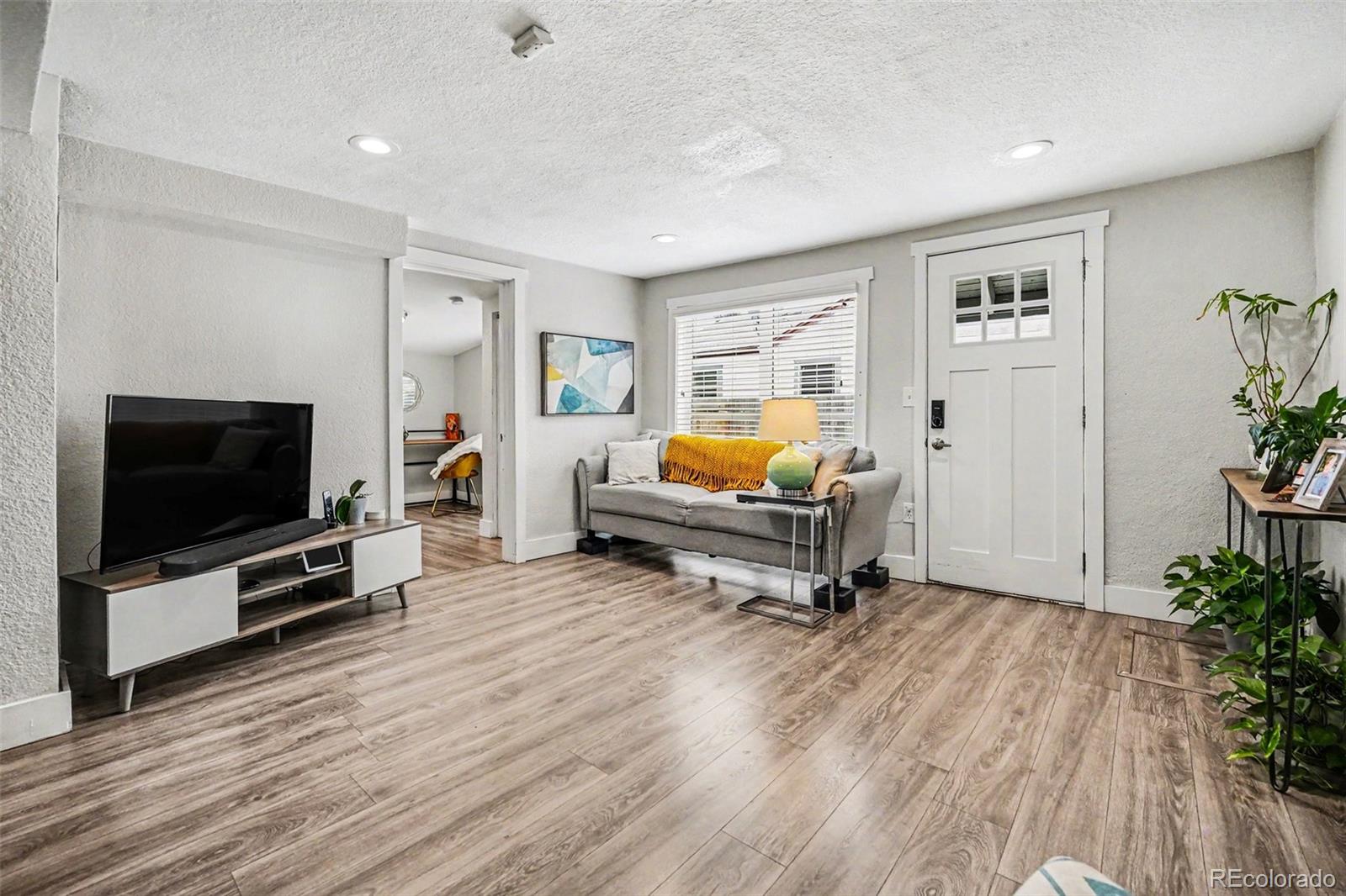 MLS Image #3 for 624  stuart street,denver, Colorado