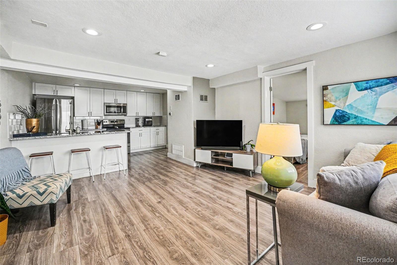MLS Image #5 for 624  stuart street,denver, Colorado