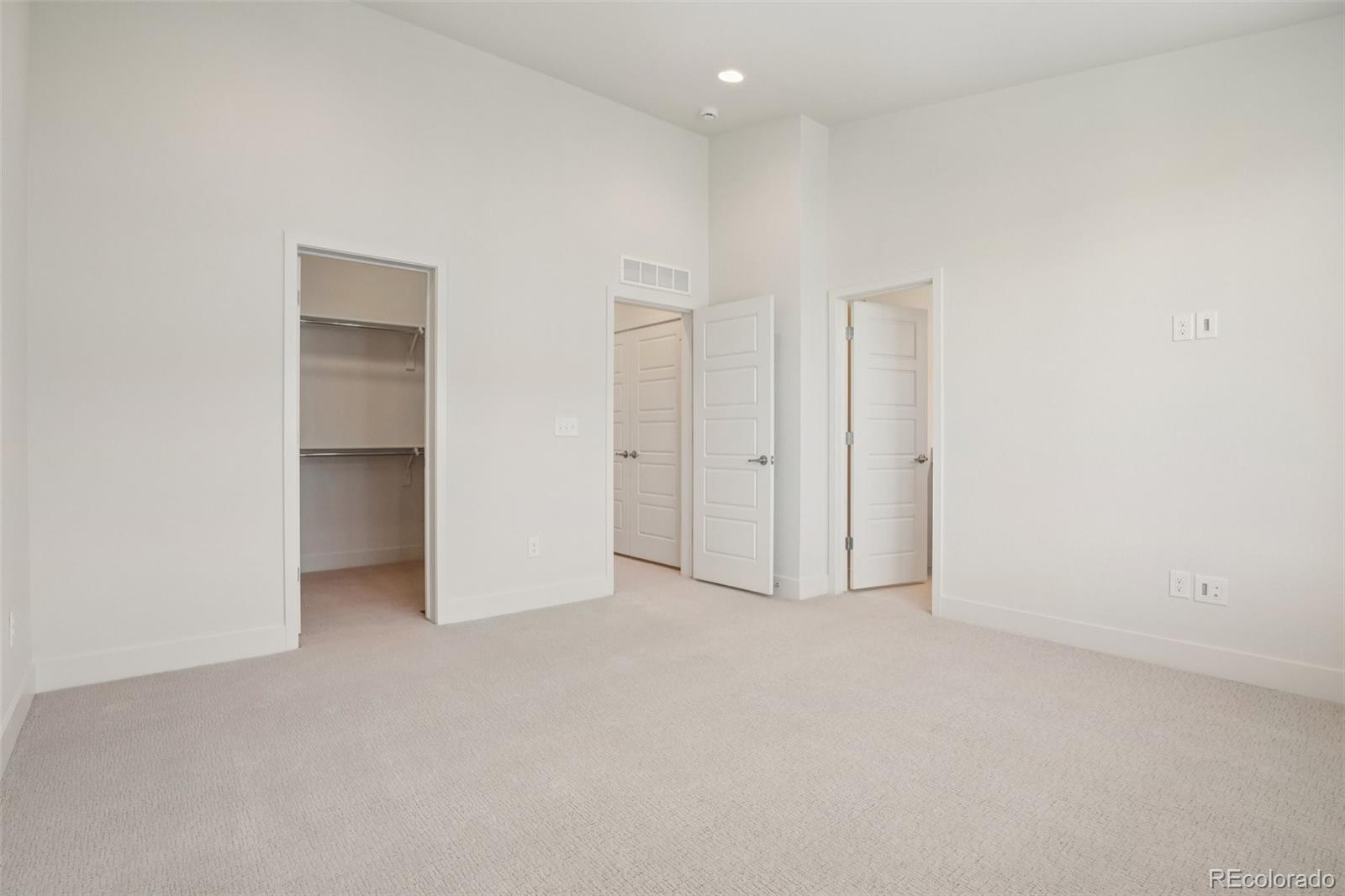 MLS Image #11 for 3122 w bonfils place,denver, Colorado