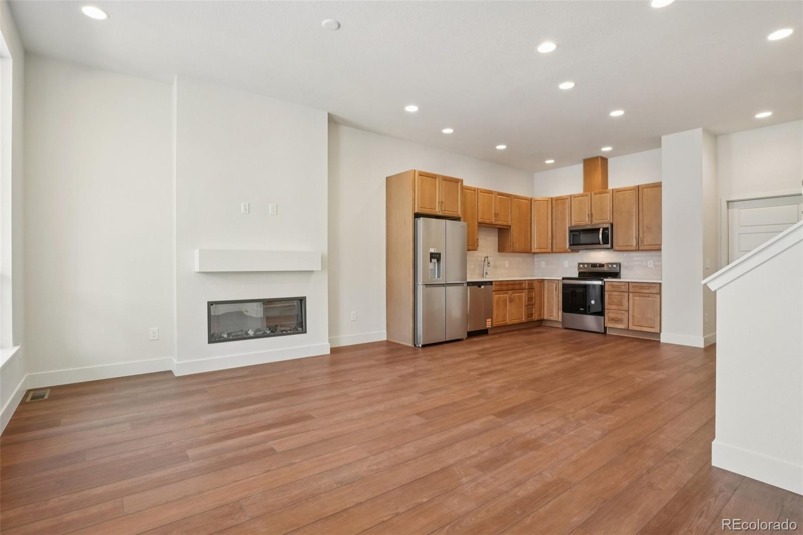 MLS Image #4 for 3122 w bonfils place,denver, Colorado