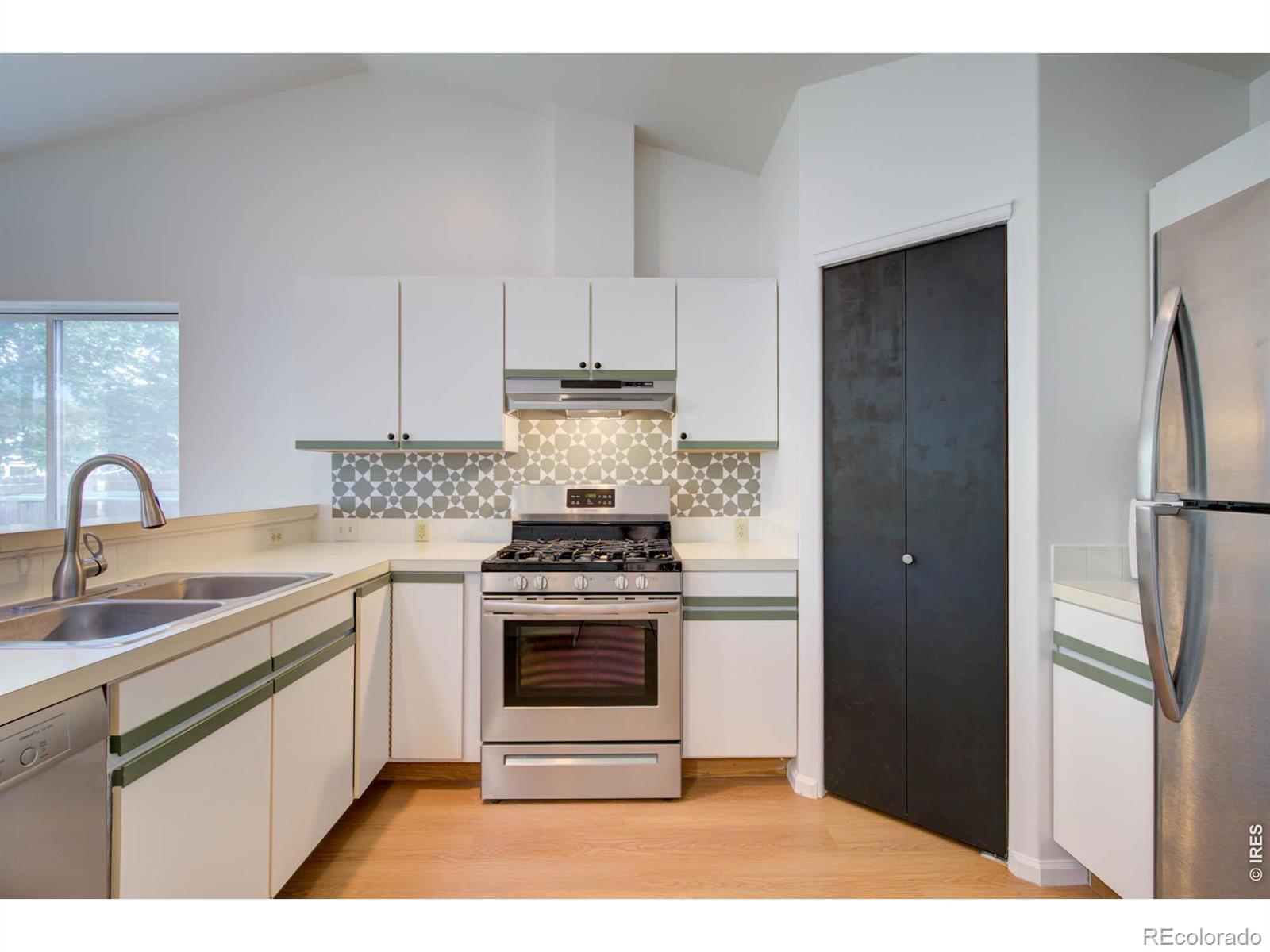 MLS Image #10 for 213  welch drive,lyons, Colorado