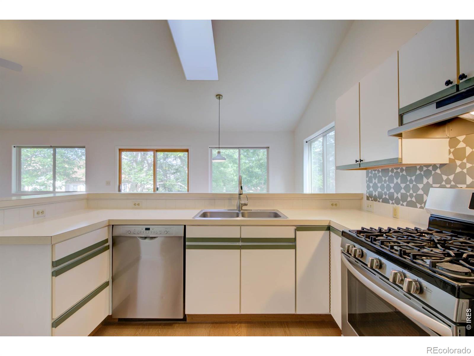 MLS Image #11 for 213  welch drive,lyons, Colorado