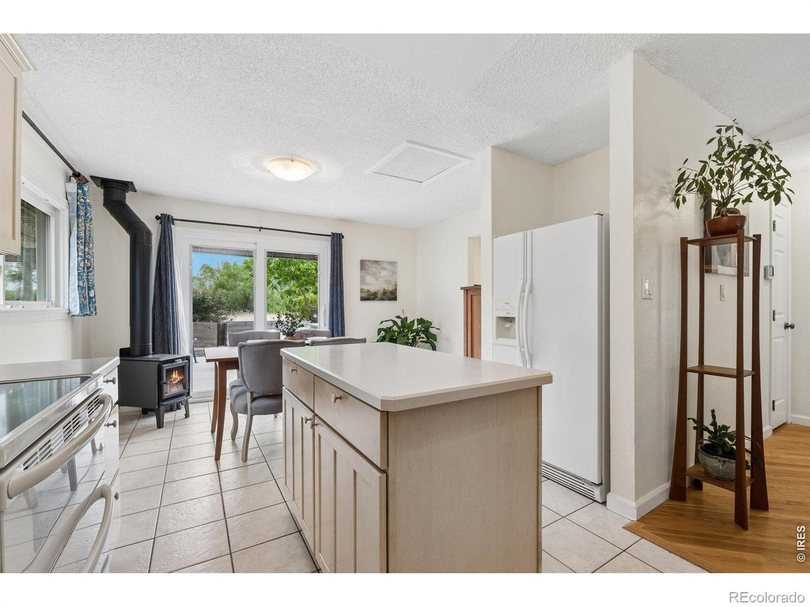 MLS Image #17 for 352 s jefferson avenue,louisville, Colorado