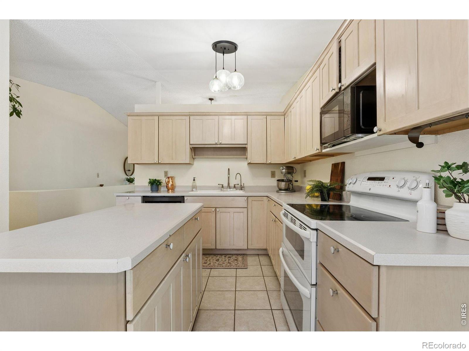 MLS Image #6 for 352 s jefferson avenue,louisville, Colorado
