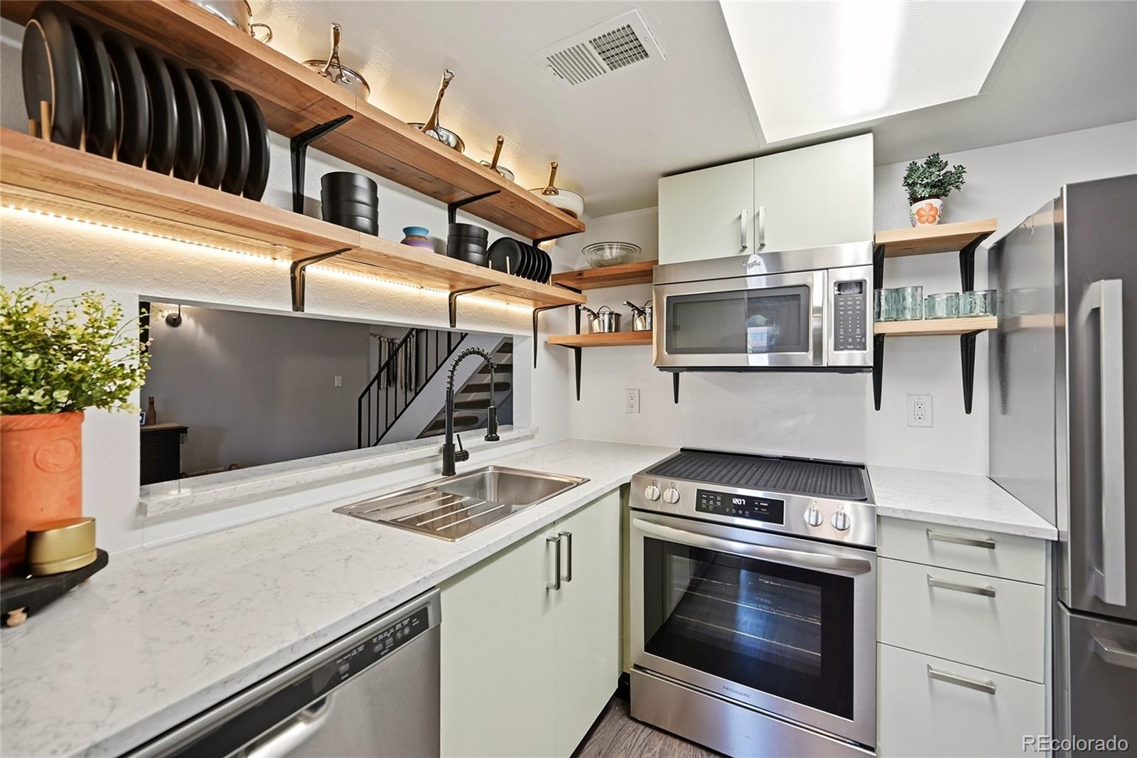 MLS Image #4 for 10001 e evans avenue,aurora, Colorado