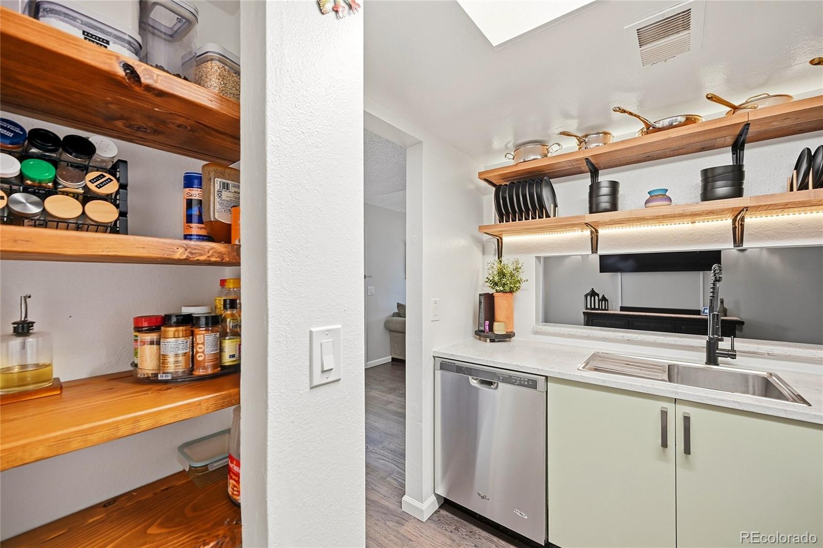 MLS Image #6 for 10001 e evans avenue,aurora, Colorado