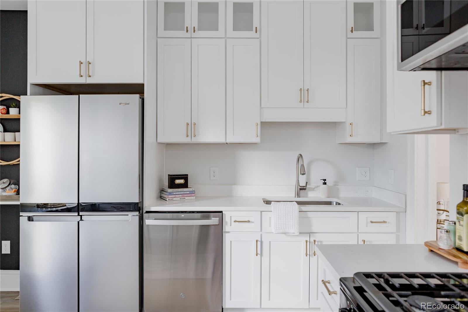 MLS Image #18 for 863 s pearl street,denver, Colorado