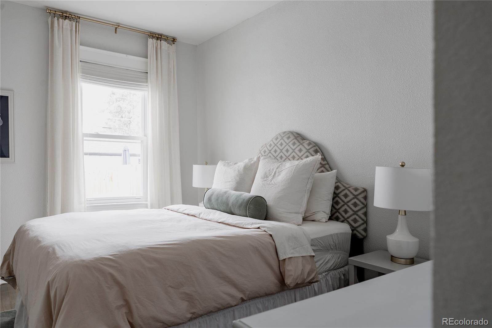MLS Image #25 for 863 s pearl street,denver, Colorado
