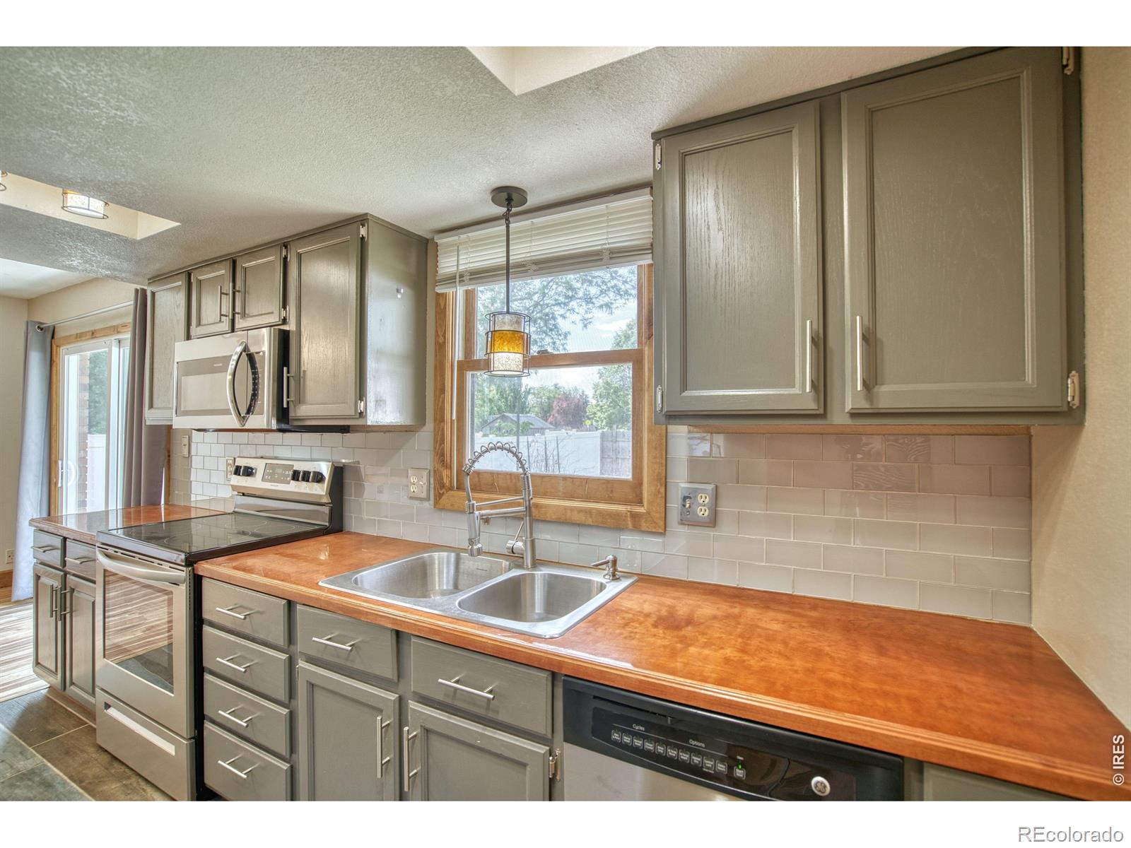 MLS Image #12 for 928  torrey pine place,loveland, Colorado