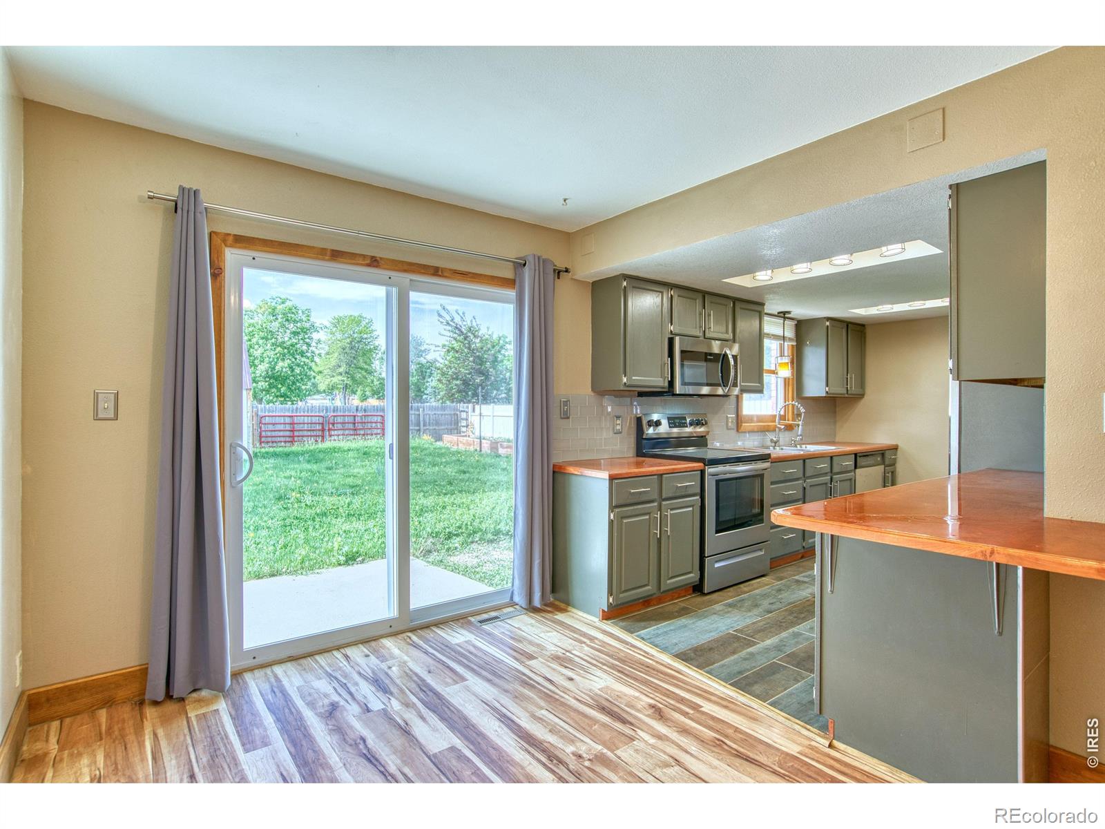 MLS Image #9 for 928  torrey pine place,loveland, Colorado