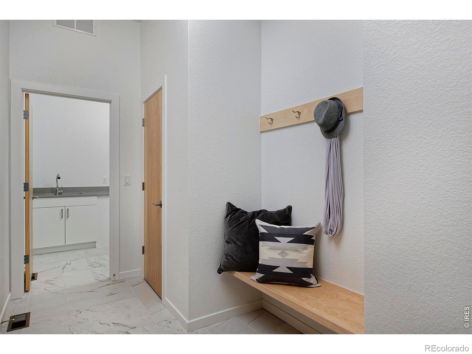 MLS Image #17 for 729  kubat lane,longmont, Colorado