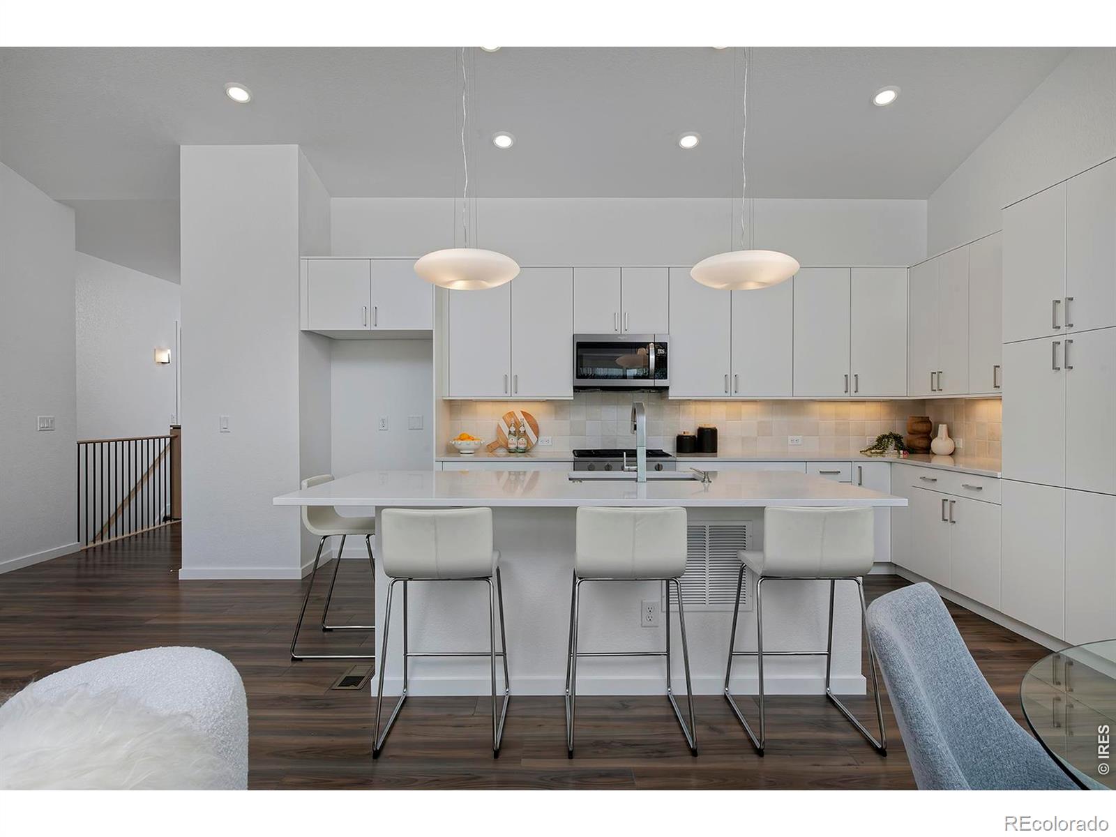 MLS Image #3 for 729  kubat lane,longmont, Colorado