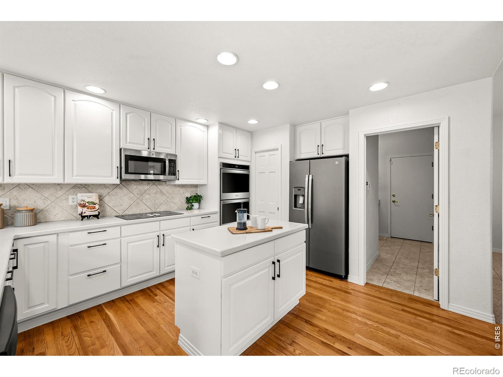 MLS Image #11 for 8222  xenophon court,arvada, Colorado