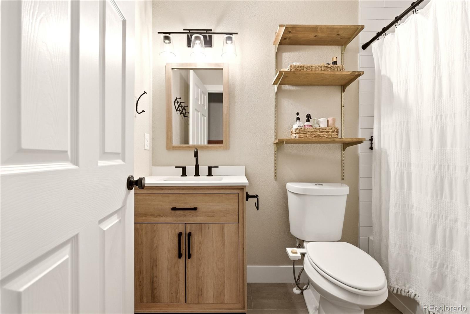 MLS Image #14 for 50 s hooker street,denver, Colorado