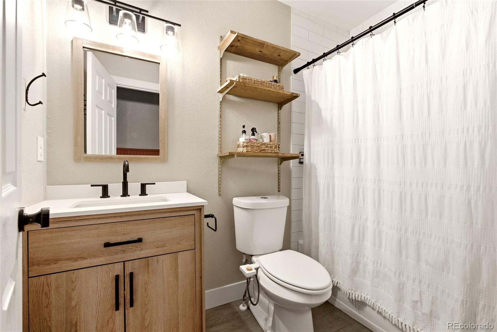 MLS Image #15 for 50 s hooker street,denver, Colorado
